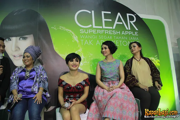 5 Wanita