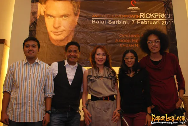 Andre Hehanussa / Endah N Rhesa
