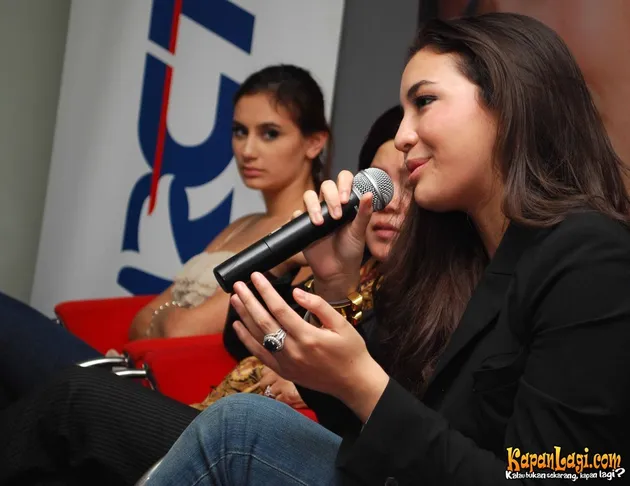 Manohara Odelia Pinot
