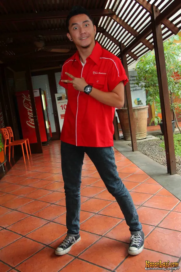 Antara Aku Atau Dia