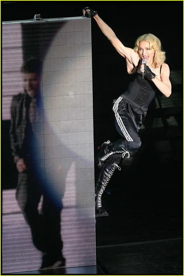 madonna_konser_hardcandy