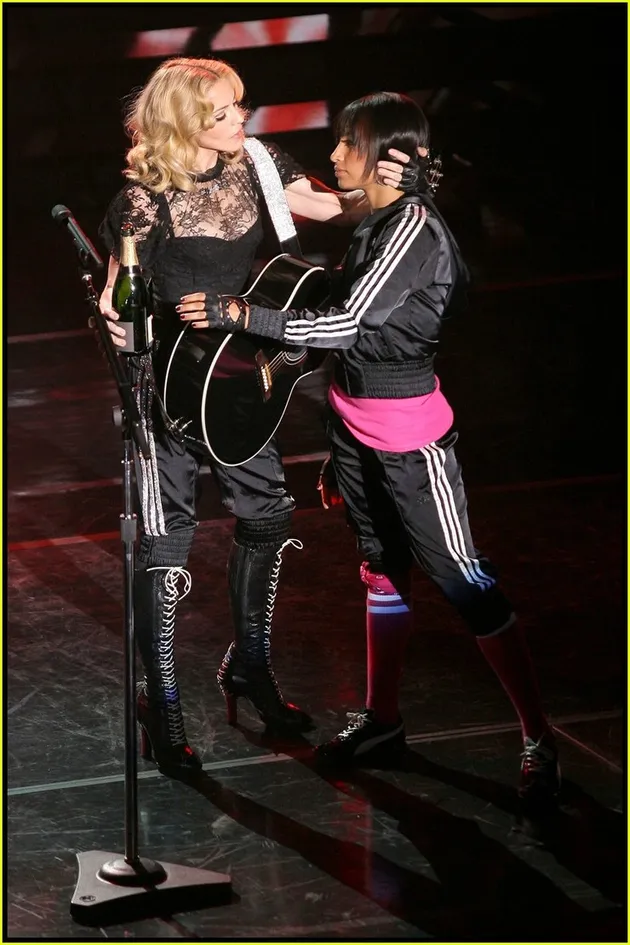 madonna_konser_hardcandy