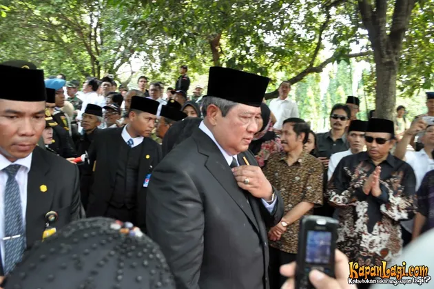 ainun habibie