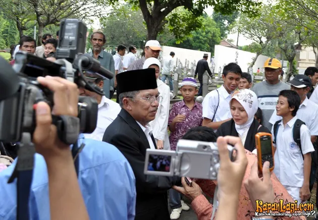 ainun habibie