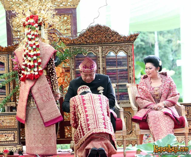 Edhie Baskoro Yudhoyono - Siti Ruby Aliya Rajasa