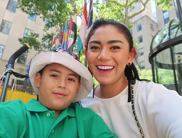 Thalita Latief dan anak