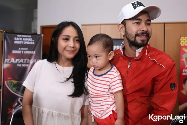 Raffi Ahmad - Nagita Slavina - Rafathar