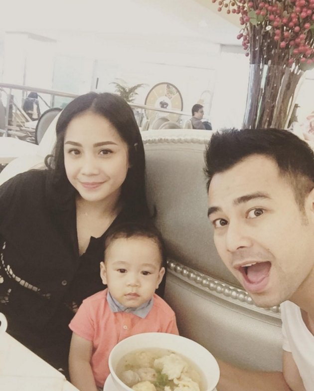 RAFFI & AYU TING TING KEMBALI HEBOH! MATA NAGITA BENGKAK 