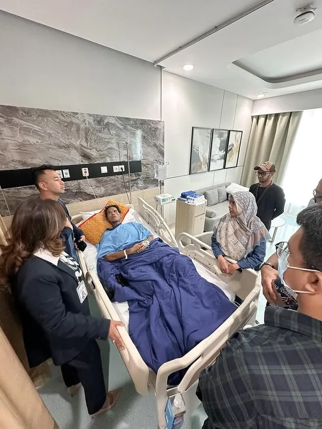 Fahmi Bo rawat inap di RS