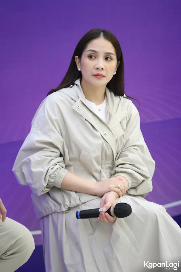 Nagita Slavina saat konferensi pers