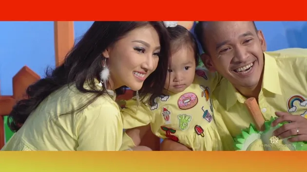 Sarwendah belum lama ini merilis sebuah video klip lagu anak yang berjudul 'Sejuta Buah'.