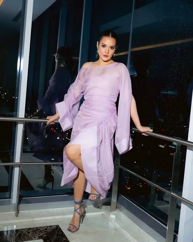 Raisa pakai dress cantik