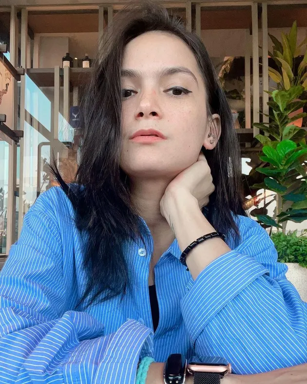 Adu Gaya Kia Poetri dan Inara Rusli