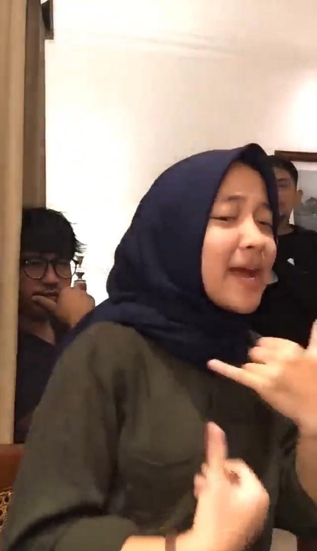Many News about Nissa Sabyan - Ayus' Affair, Old Video 'Lagi Pengen Dimanja' Back in the Spotlight