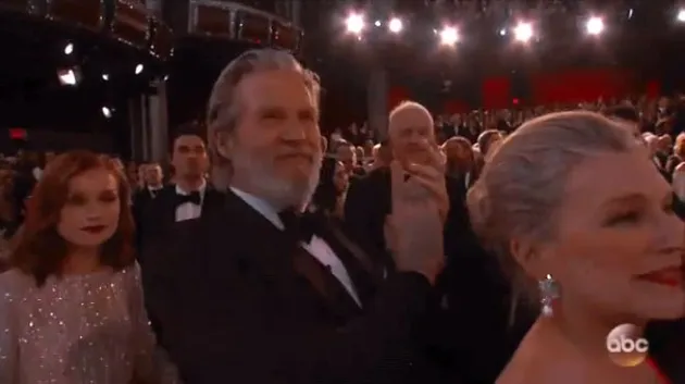 Reaksi \&#039;Can\&#039;t Stop The Feeling\&#039; Para Seleb Hollywood
