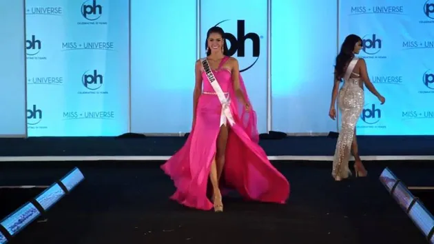 Bunga Jelitha - Miss Universe 2017