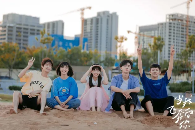 When I Fly Towards You (2023) - Romansa Ringan yang Bikin Senyum