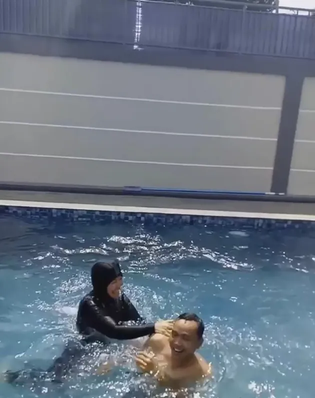 Ibu dan Ayah Ayu Ting Ting