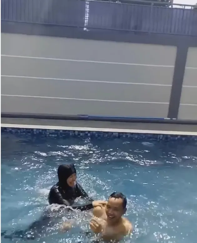 Ibu dan Ayah Ayu Ting Ting