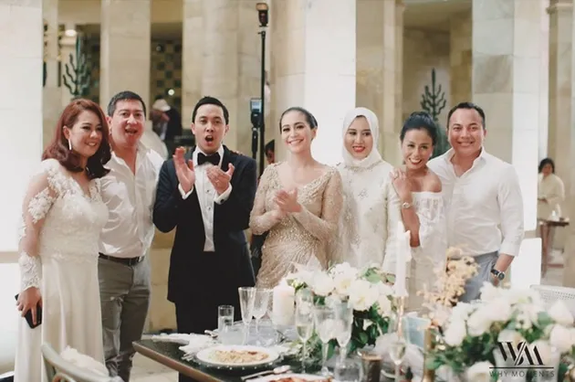 Resepsi Pernikahan Caca Tengker Bahagia Tanpa Raffi Dan Gigi Kapanlagi Com