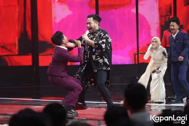 King Nassar tantang Valen joged