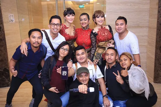 ayu ting ting, julia perezz, zaskia gotik, cecepy