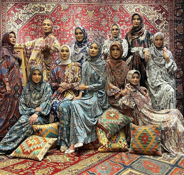 Reunion of Legendary Senior Artists in Their Prime, 11 Photoshoots of Indonesian Legends - United and Serene Wearing Hijab
