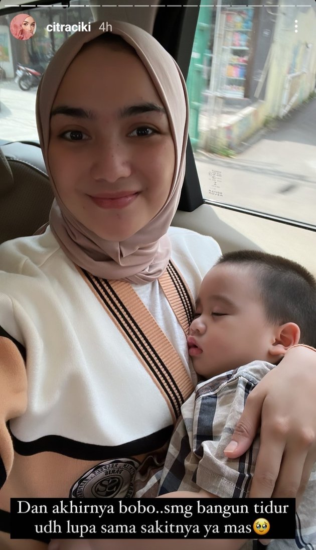 Rezky Aditya Hammered with a Hammer as Kekey's Biological Father, Here's a Portrait of Citra Kirana who Remains Calm Accompanying Attar Vaccination and Playing