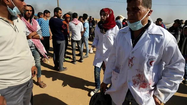 paramedis palestina, razan al-najjar, parapmedis palestina ditembak israel
