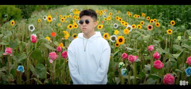 bintang indonesia berprestasi dunia, rich chigga, anggun c sasmi, lyondra, iko uwais, yayan ruhiyan,