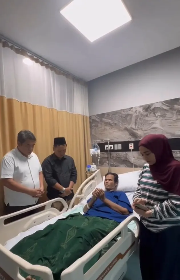 Fahmi Bo didoakan ustaz