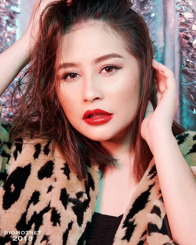 Rio Motret - Ayu Ting Ting - Agnez Mo - Nagita Slavina