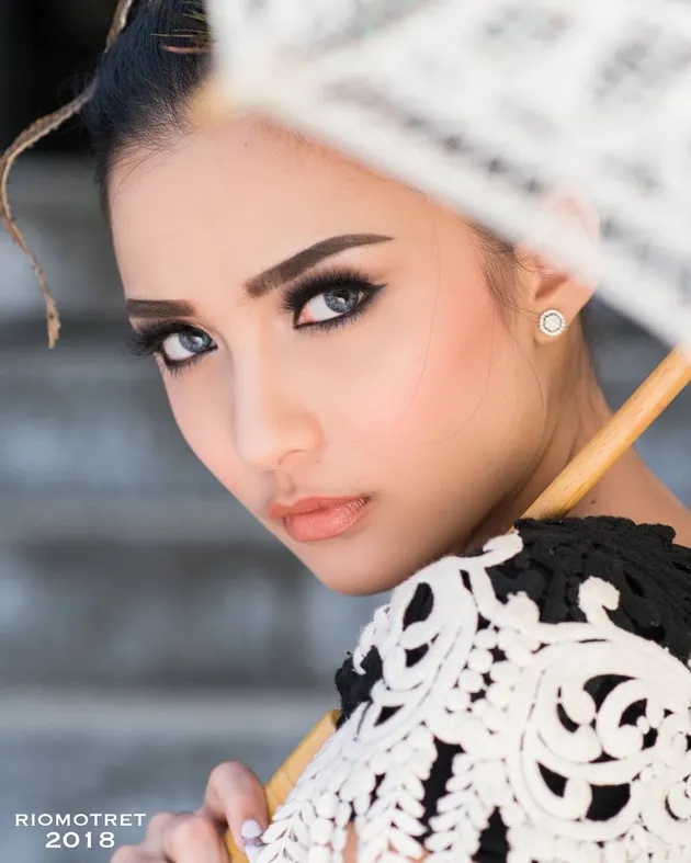 Rio Motret - Ayu Ting Ting - Agnez Mo - Nagita Slavina