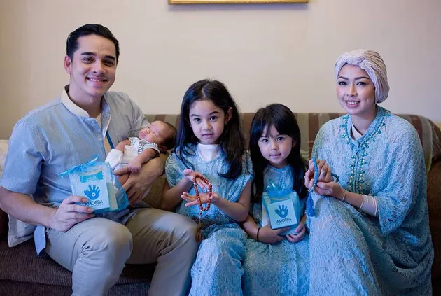 RIONALDO STOKHORST AYAH 3 ANAK YANG GANTENG DAN SAYANG
