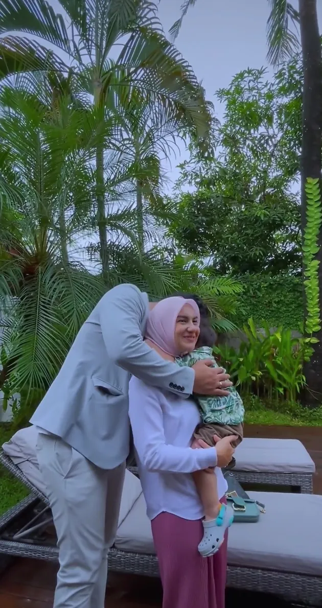 kemesraan Irish Bella dan Ammar Zoni