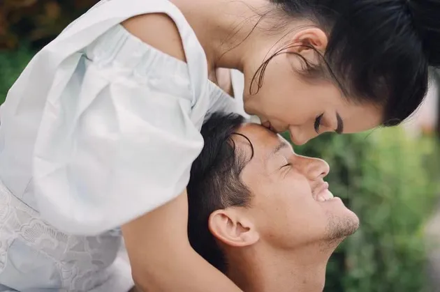 Valentine Pasangan Seleb Indonesia