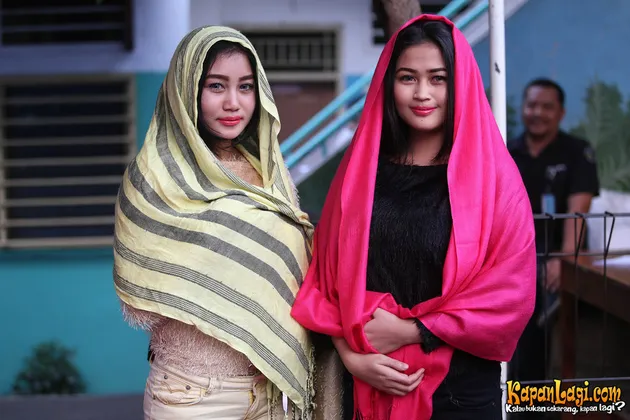 Roro Fitria - Duo Serigala