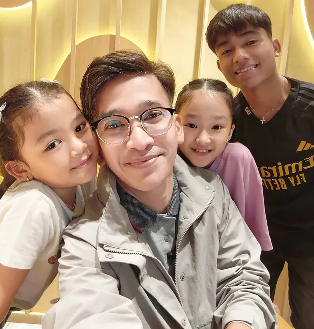 Ruben Onsu &amp; anak-anaknya