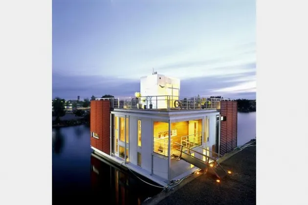 Rumah Perahu Mewah dan Unik