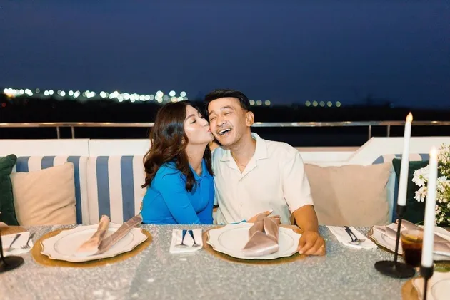 Ruben Onsu dan Sarwendah