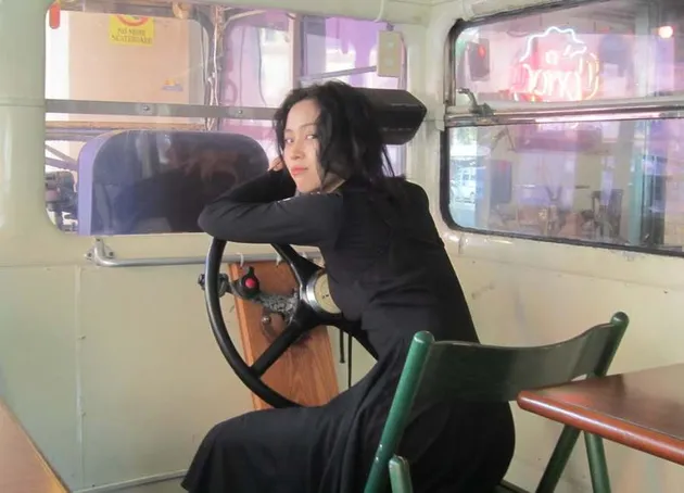 Ryujin ITZY di Kemudi Kapal