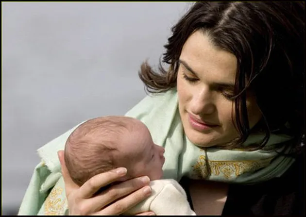 rachel_weisz_dan_bayinya