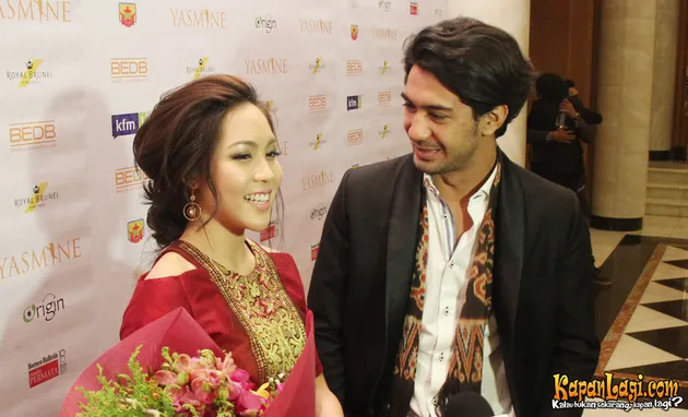 Gala Premiere Yasmine