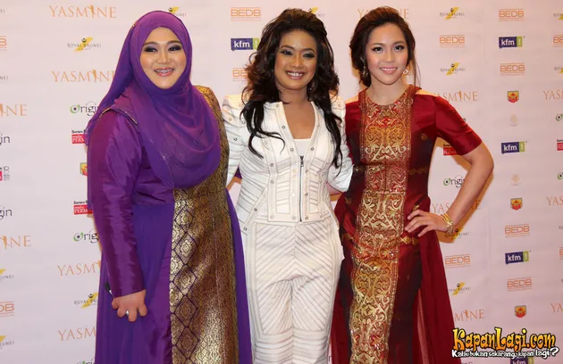 Gala Premiere Yasmine