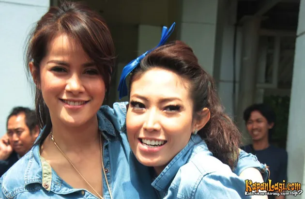 olla ramlan - ayu dewi