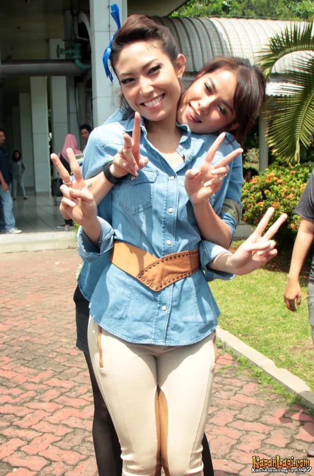 olla ramlan - ayu dewi