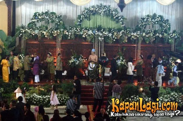 Resepsi Adat Jawa