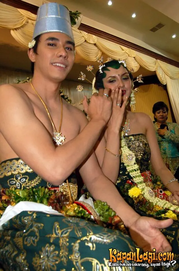 Resepsi Adat Jawa
