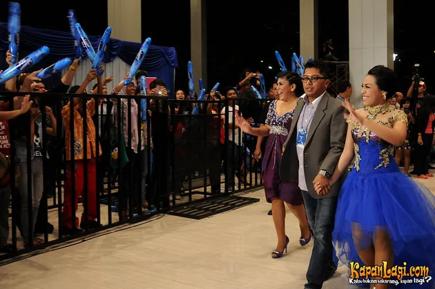 regina - sean indonesian idol 2012