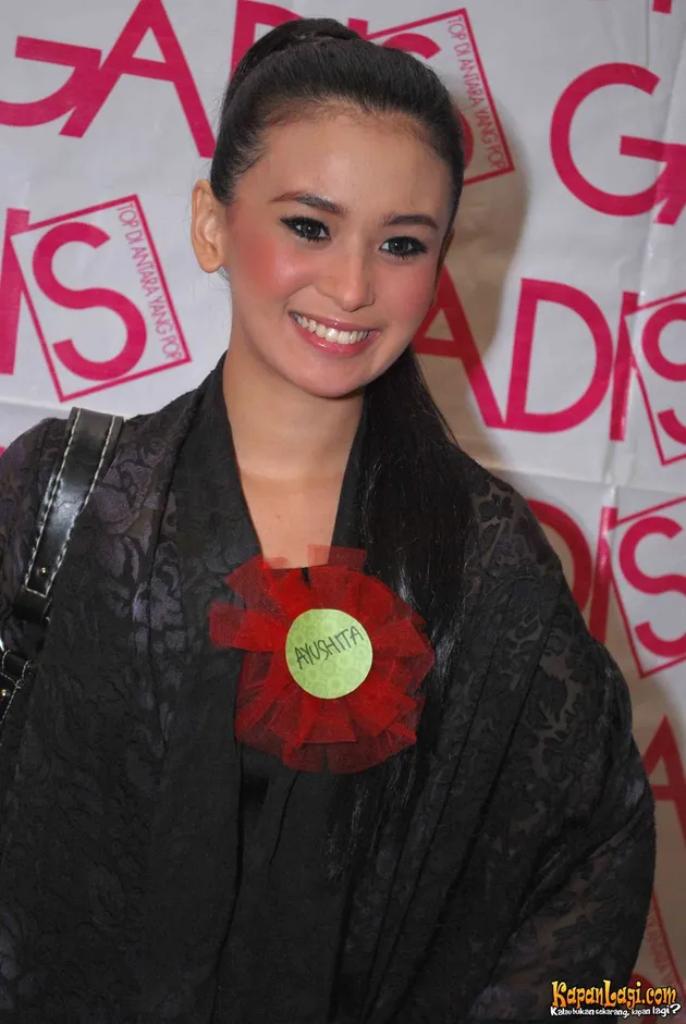 ardina rasti, ayu shita, derby romero, dinda kanyadewi, jihan fahira, revalina s temat, tessa kaunan